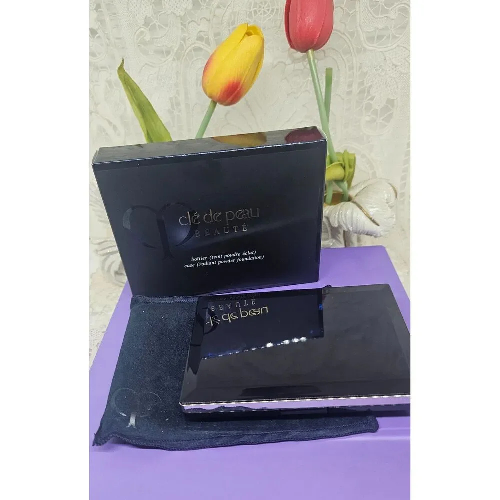 Cle De Peau | POWDER FOUNDATION REFILL B30 +CASE NEW